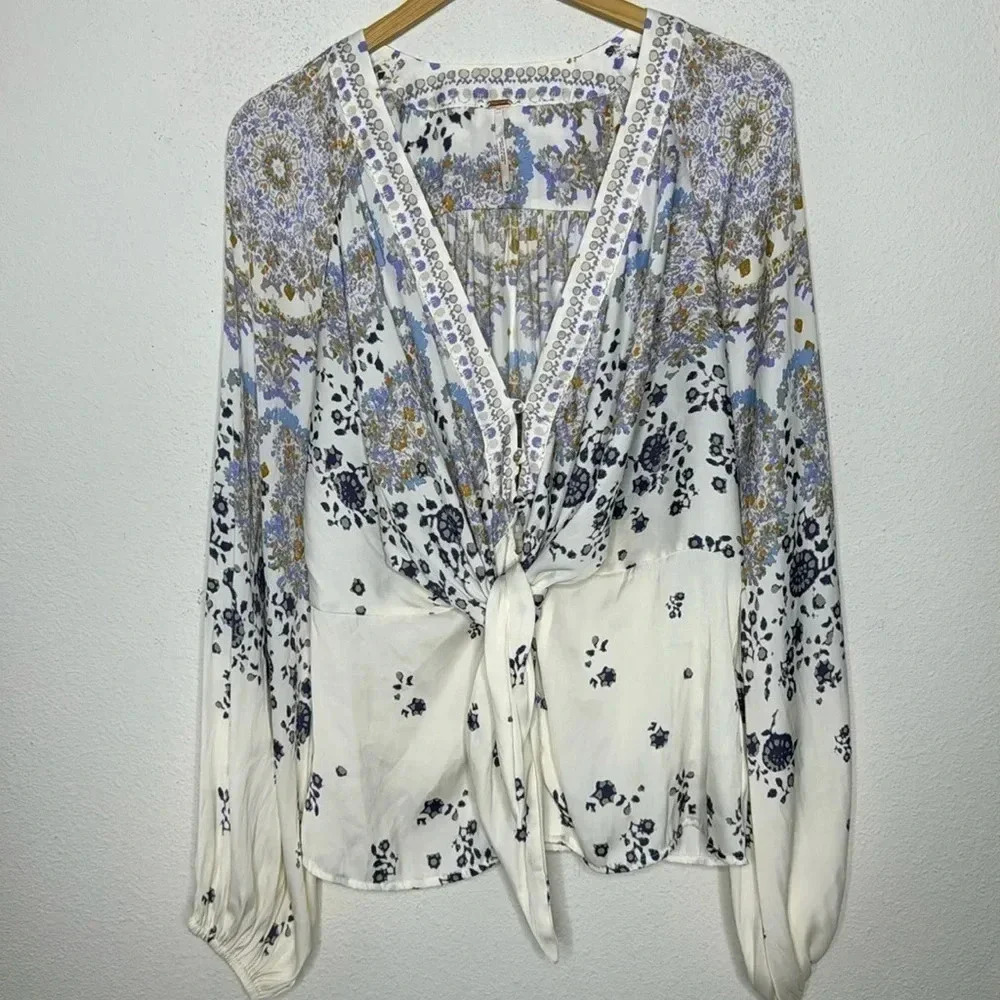 Free People run free floral peasant long sleeve top size Medium